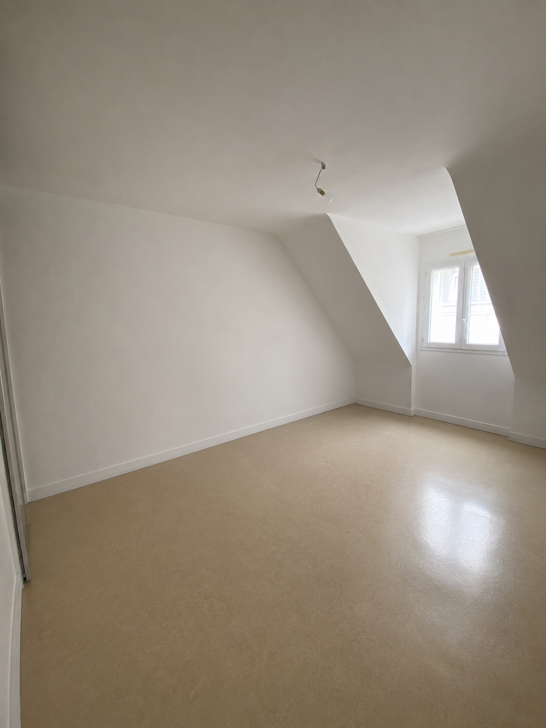 Maison – LE MANS SARTHE PAYS-DE-LA-LOIRE - Plus