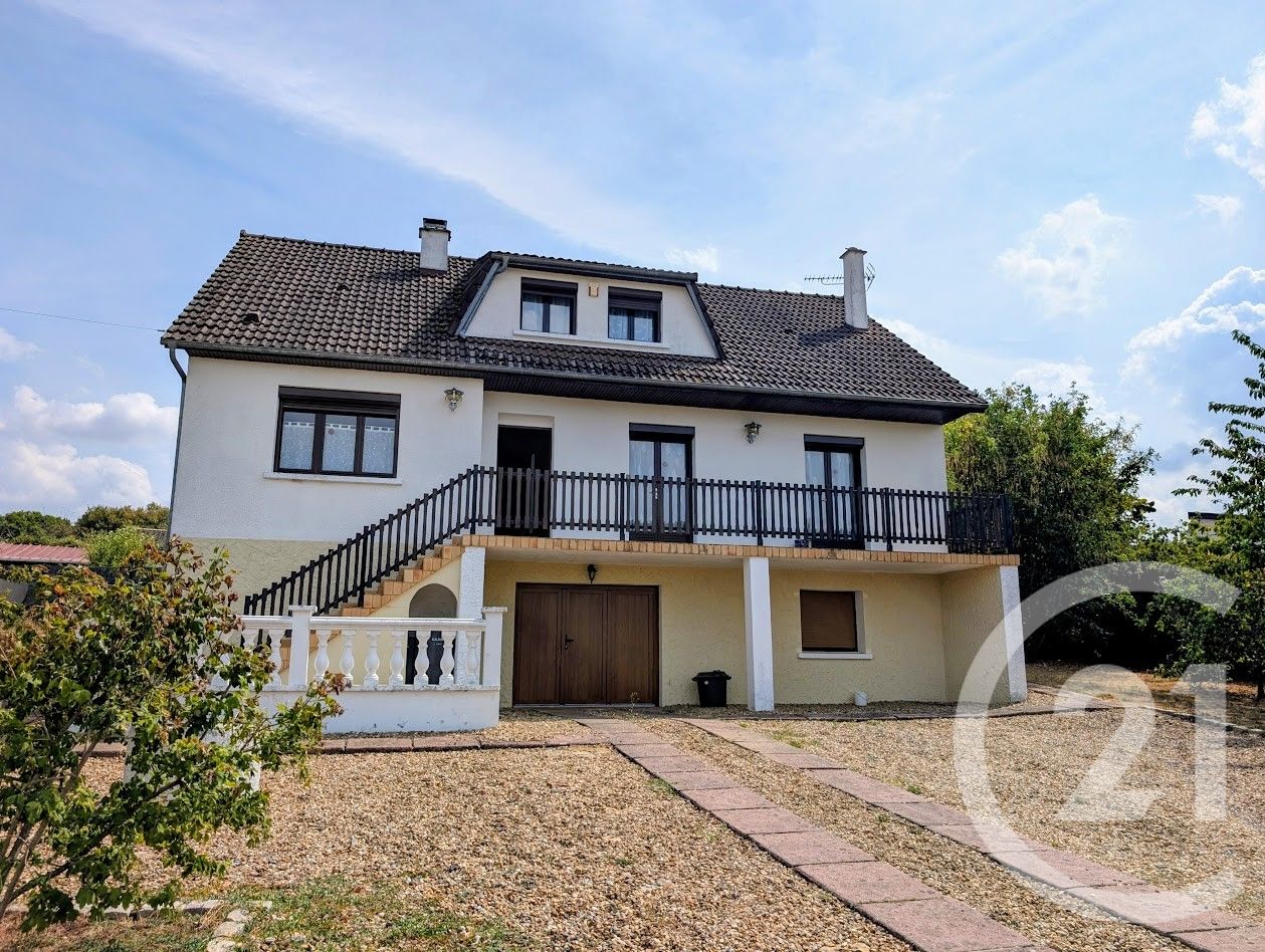 Maison 7 pièces 195 m² · à Champvert · 195 m² · 189 000 €