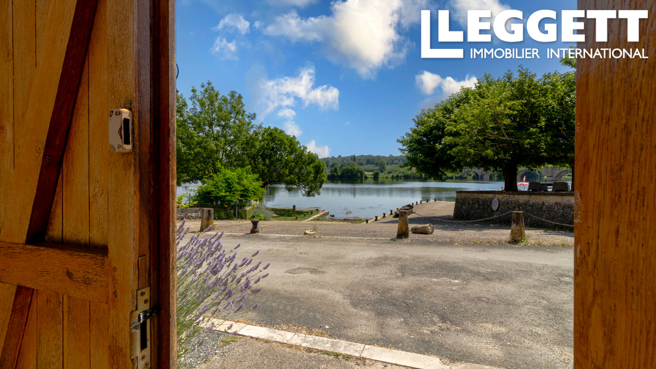 Maison 5 pièces 153 m² · à Mauzac-Et-Grand-Castang · 153 m² · 343 440 €