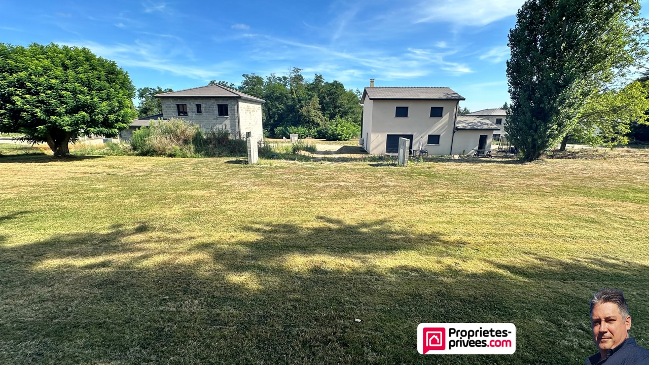Achat Terrain 482m² ST BONNET DE MURE 69720 - Vue 2