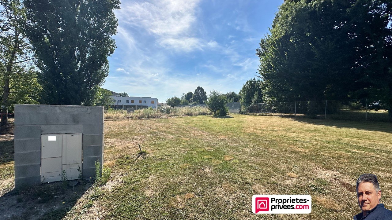 Achat Terrain 482m² ST BONNET DE MURE 69720 - Vue 3