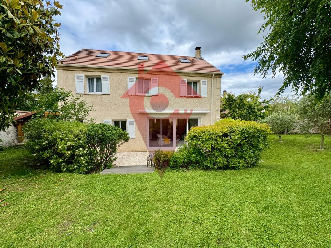 Maison 6 pièces 139 m² · à Orgeval · 139 m² · 699 000 €