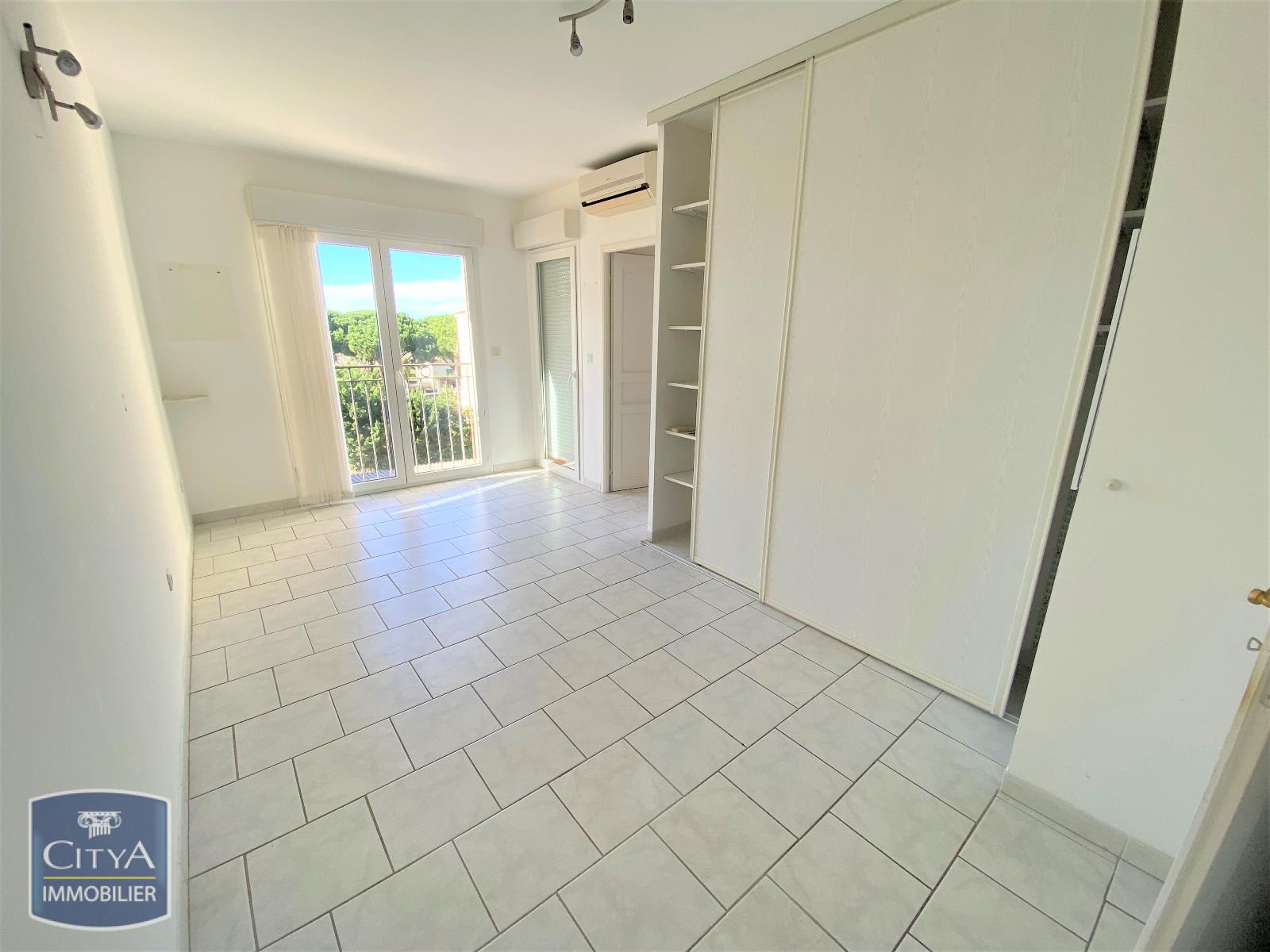 Appartement – PORT ST LOUIS DU RHONE BOUCHES-DU-RHONE PROVENCE-ALPES-COTE-D-AZUR - Vue 5