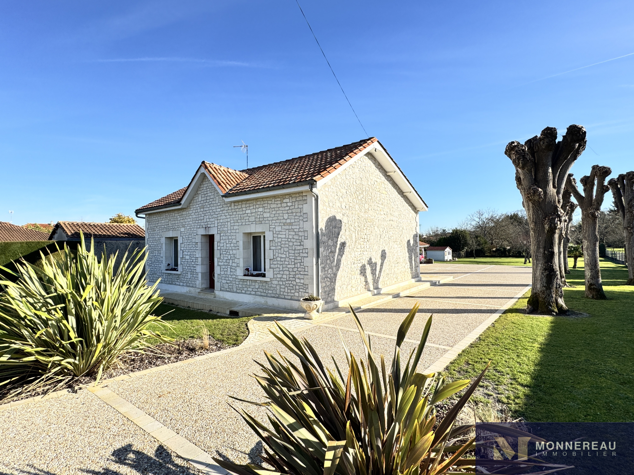 Maison 4 pièces 118 m² · à Barbezieux St Hilaire · 118 m² · 250 000 €