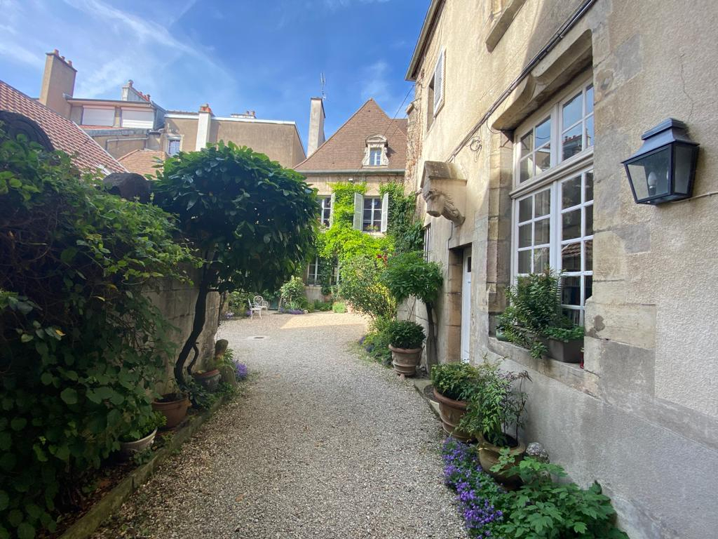 Appartement 5 pièces 163 m² · à Dijon · 163 m² · 400 000 €