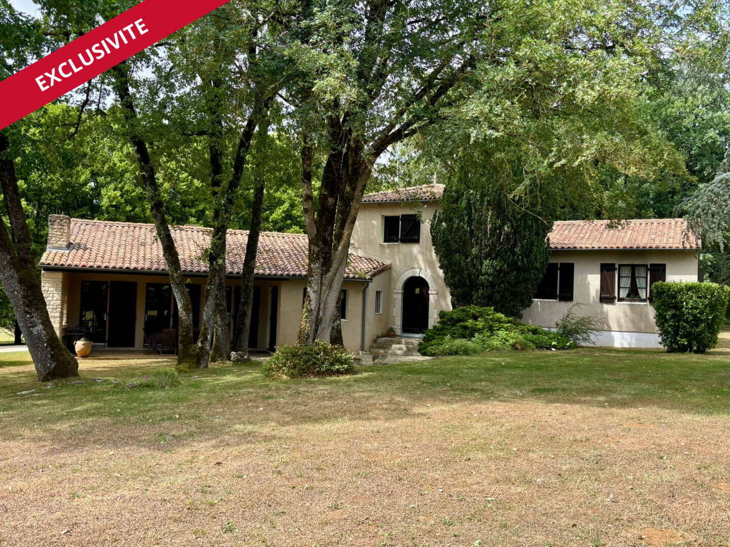Maison 6 pièces 158 m² · à St Pierre D Exideuil · 158 m² · 187 000 €