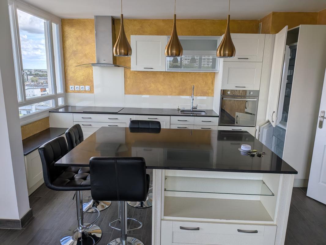 Appartement – Angers, Le Haras, Maine-et-Loire - Plus