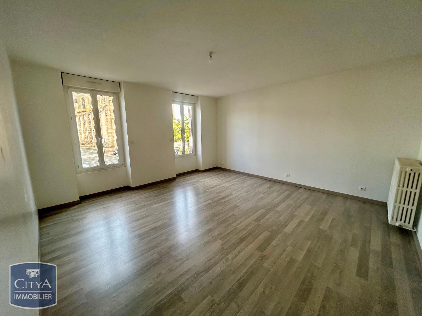 Appartement – ST MACAIRE EN MAUGES MAINE-ET-LOIRE PAYS-DE-LA-LOIRE - Vue 2