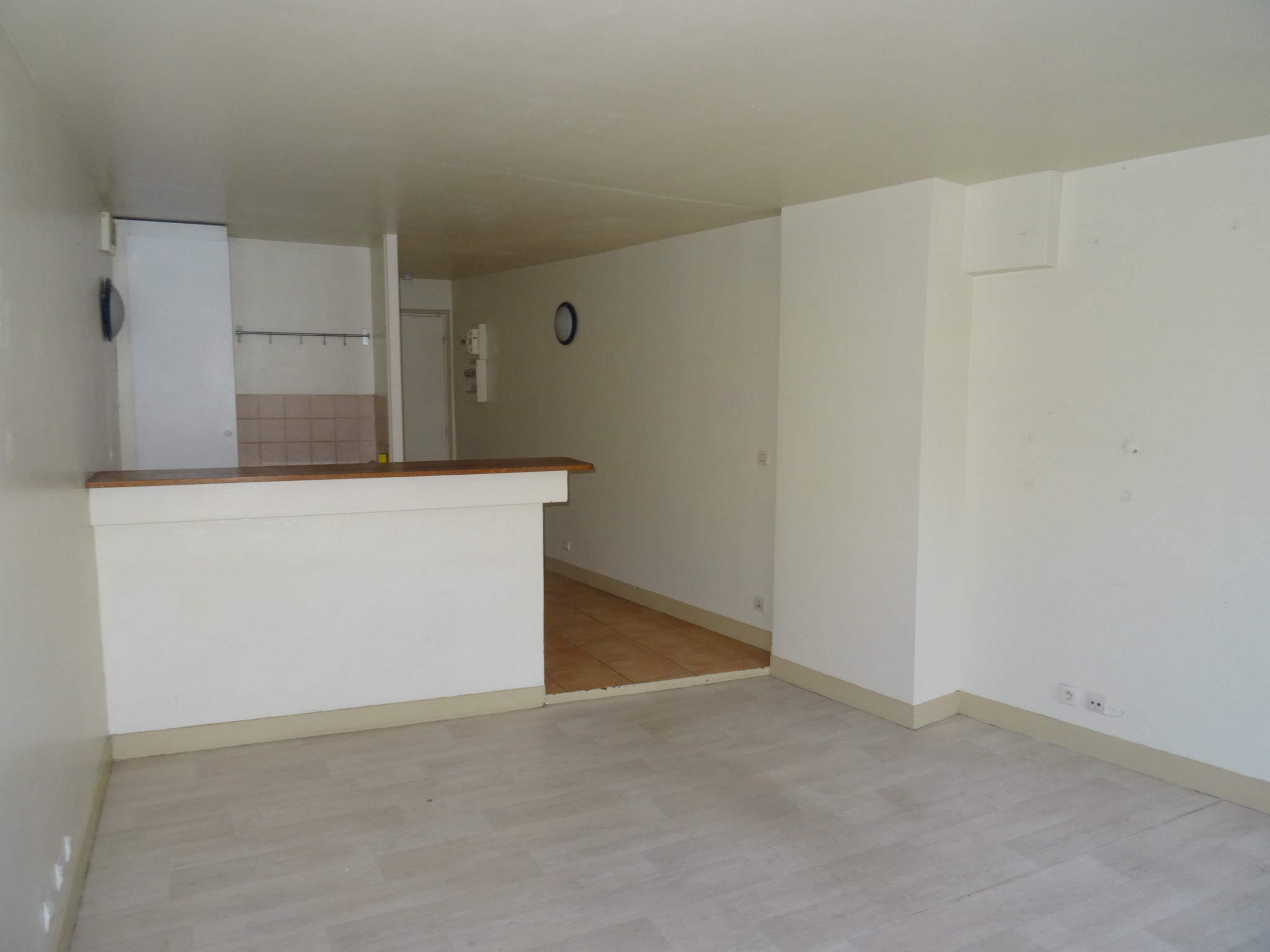 Appartement 1 pièce 26m² FONTAINEBLEAU 77300 photo 2