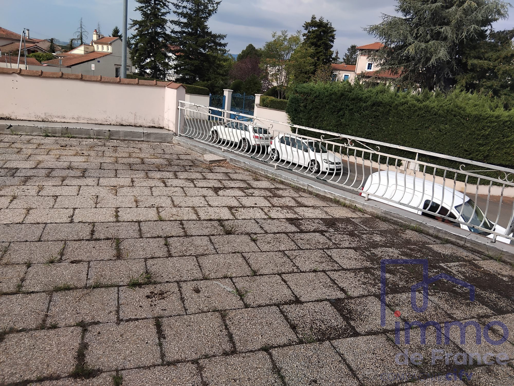 Maison – SURY LE COMTAL LOIRE AUVERGNE-RHÔNE-ALPES - Plus