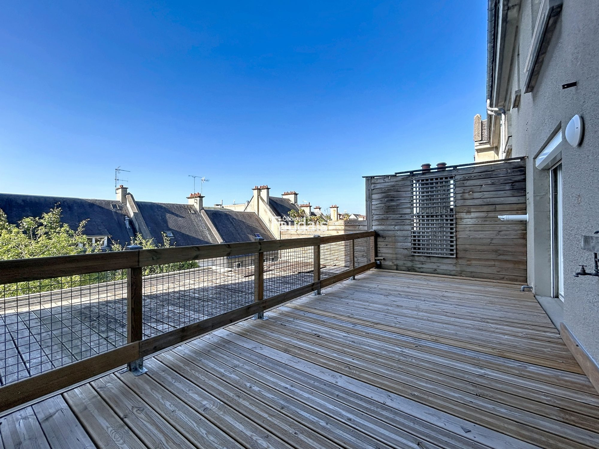 Appartement 6 pièces 166 m² · à St Lo · 166 m² · 900 €/mois