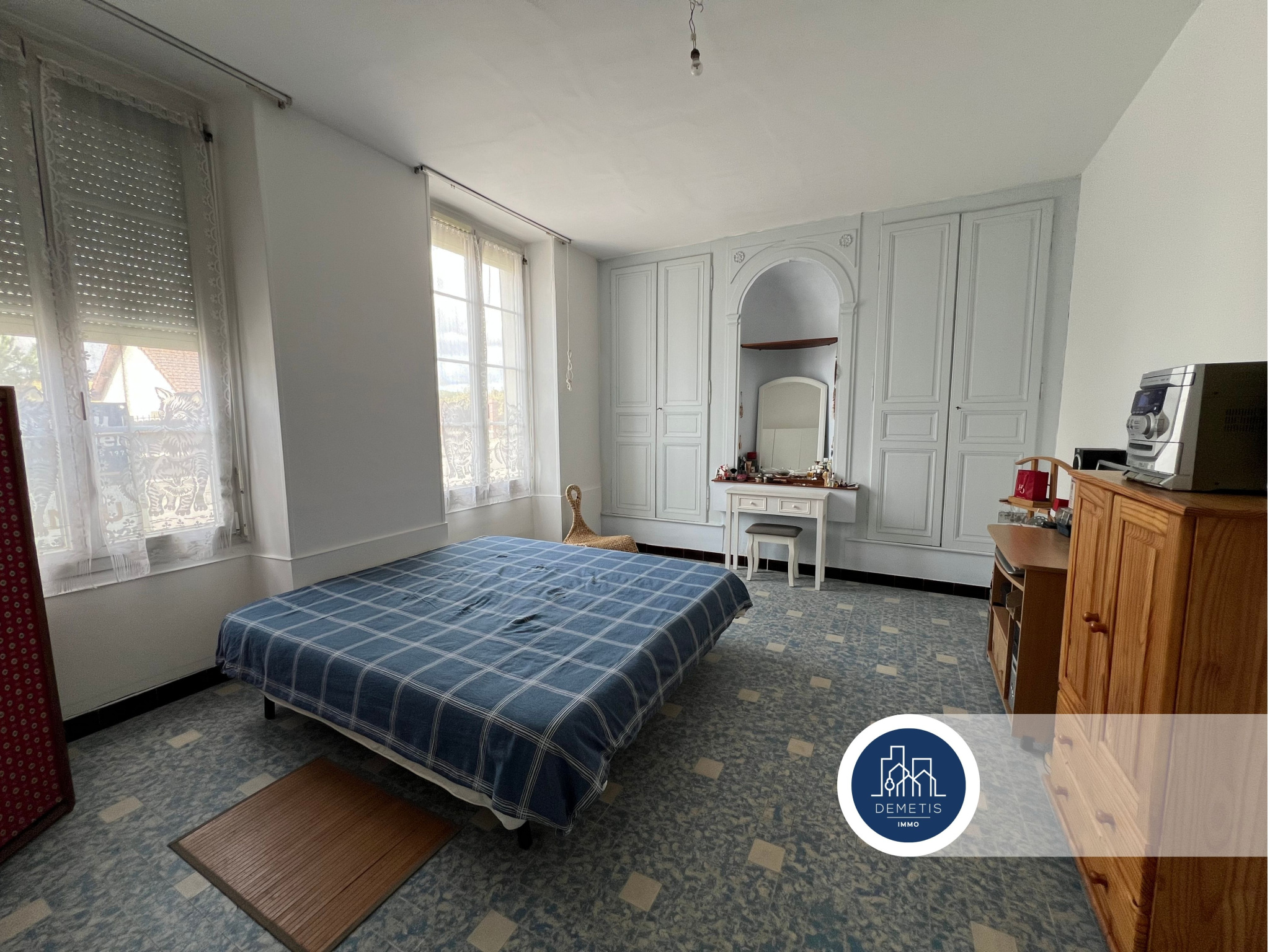 Maison – ST CALAIS SARTHE PAYS-DE-LA-LOIRE - Plus