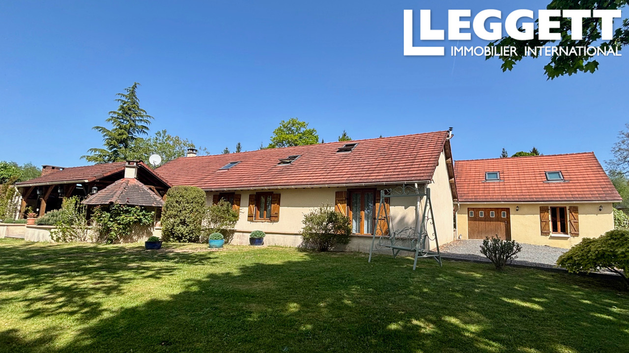 Maison 10 pièces 216 m² · à Coussac Bonneval · 216 m² · 344 500 €