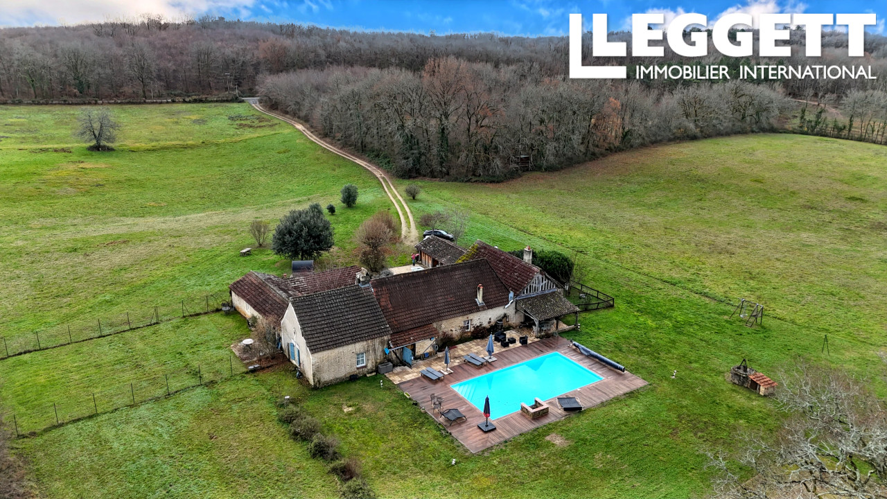Maison 15 pièces 252 m² · à Trémolat · 252 m² · 583 500 €