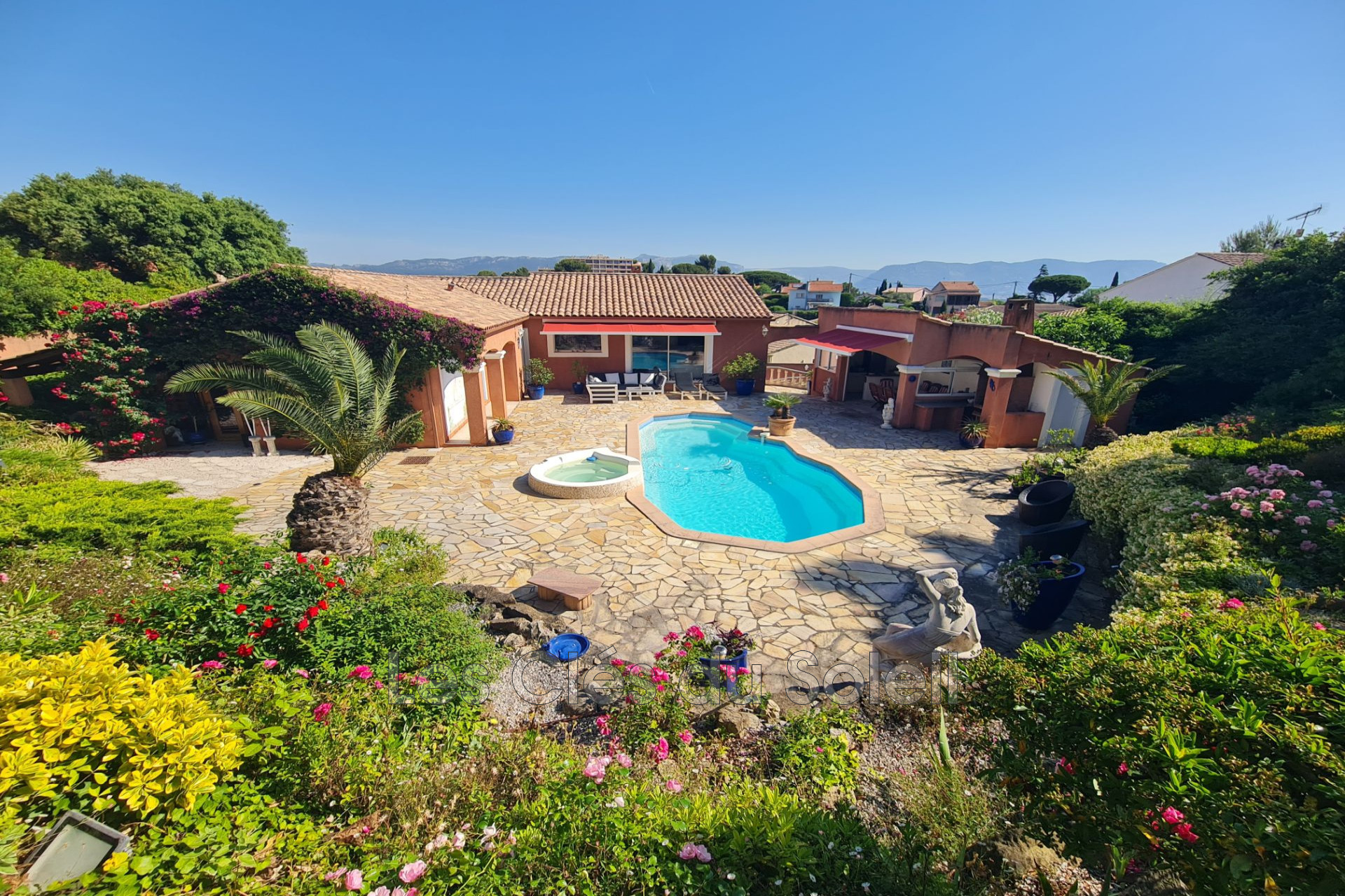 Maison 6 pièces 198 m² · à La Seyne sur Mer · 198 m² · 790 000 €
