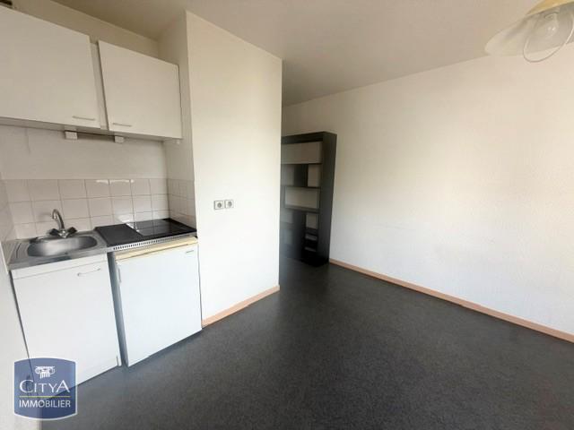 Appartement – CLERMONT FERRAND PUY-DE-DOME AUVERGNE-RHÔNE-ALPES - Vue 2