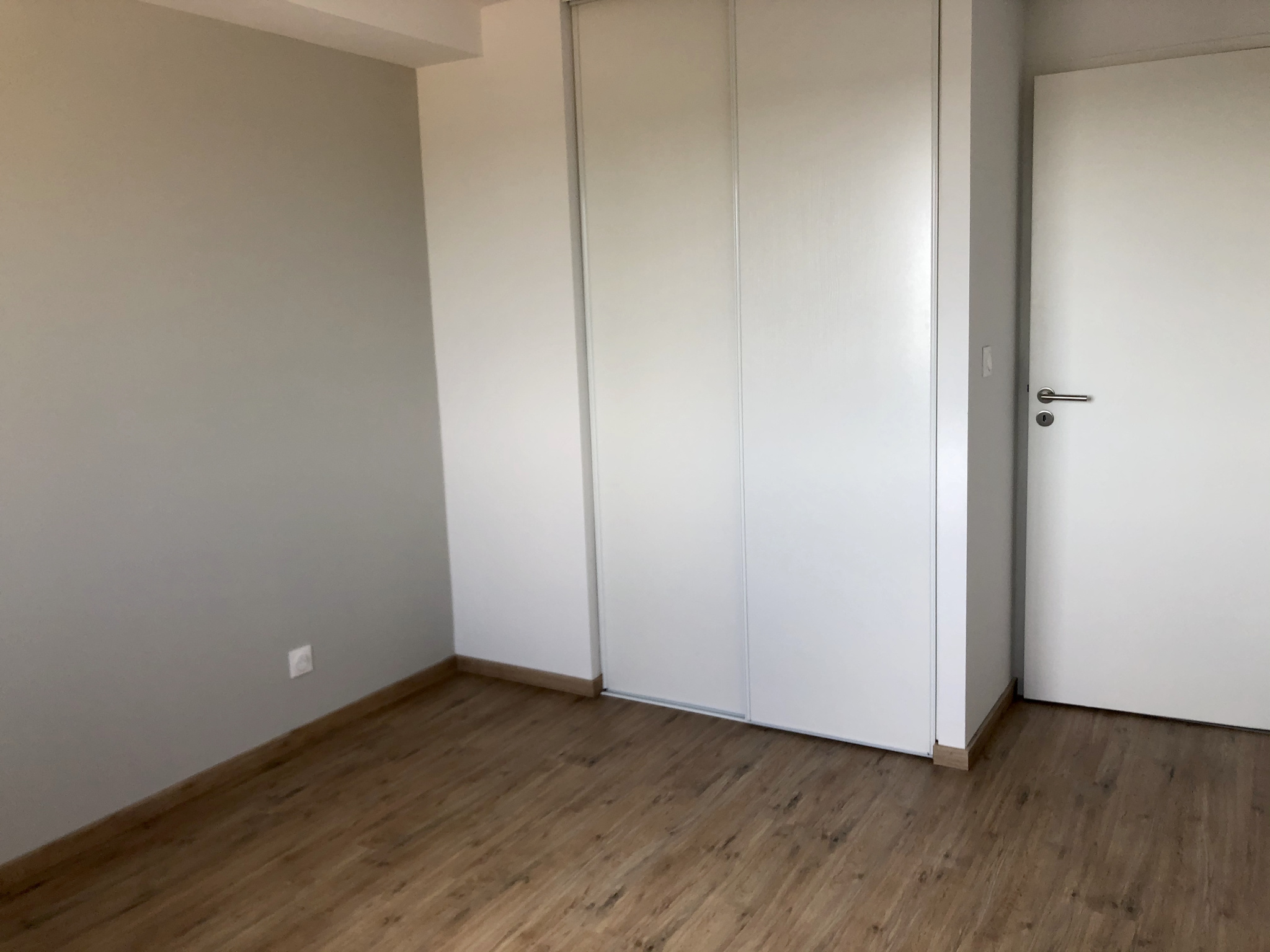 Appartement – ONET LE CHATEAU AVEYRON OCCITANIE - Vue 4