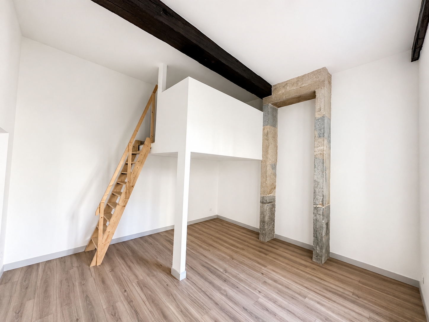 Appartement – Dijon, Centre-Ville - Vue 2