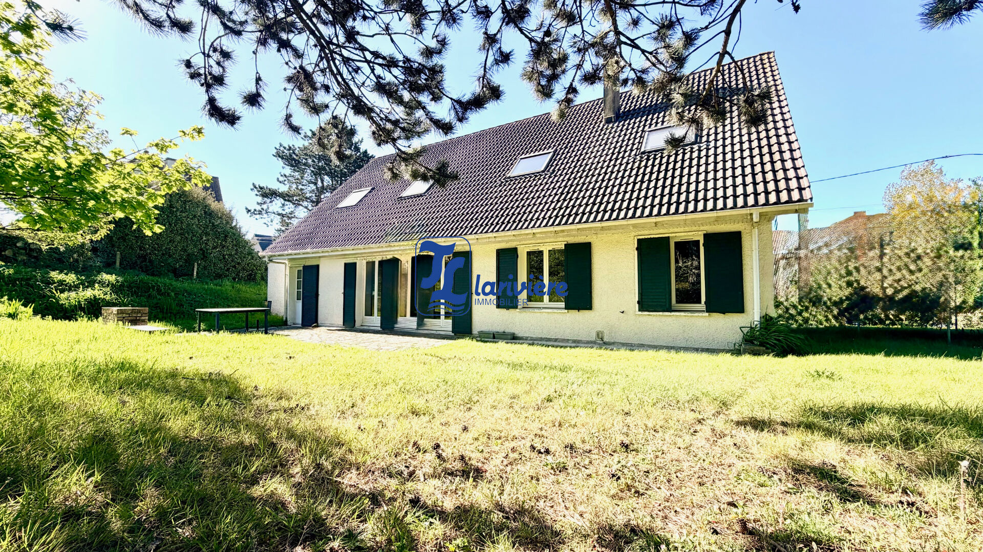 Maison 9 pièces 158 m² · à Ambleteuse · 158 m² · 449 000 €