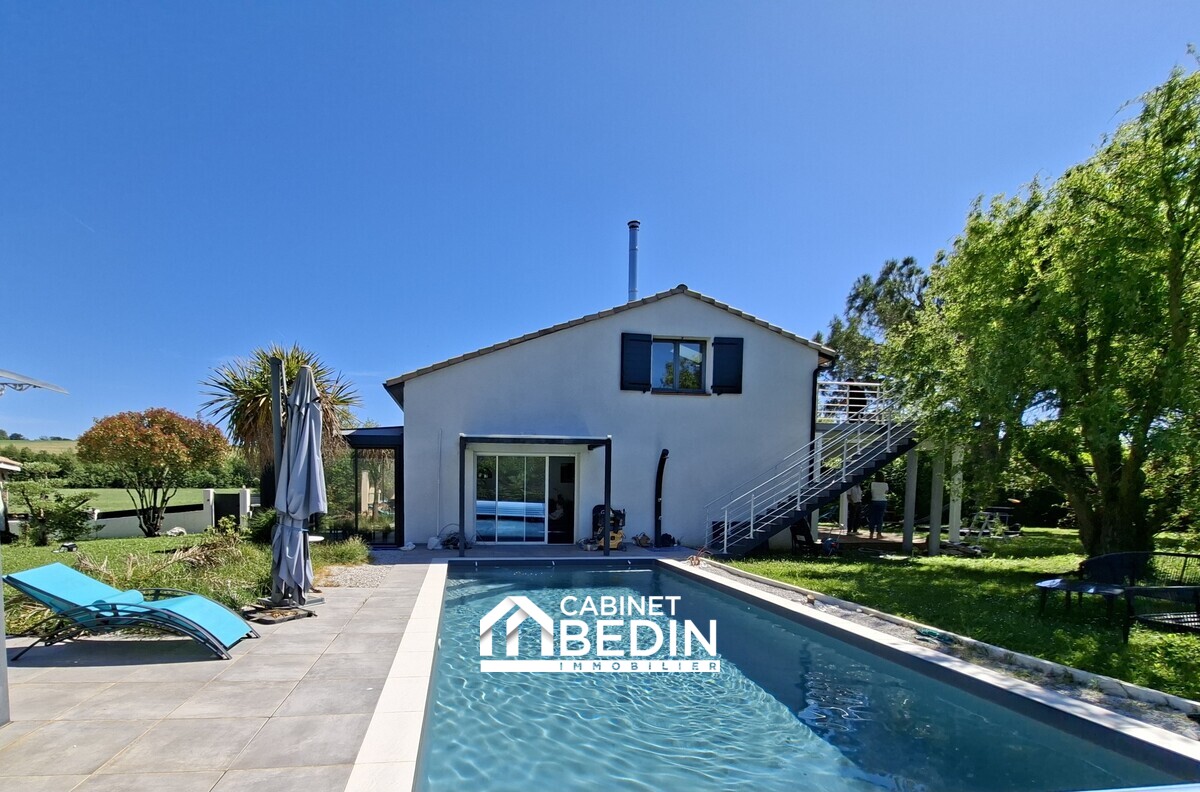 Maison 7 pièces 175 m² · à Ste Foy D Aigrefeuille · 175 m² · 780 000 €
