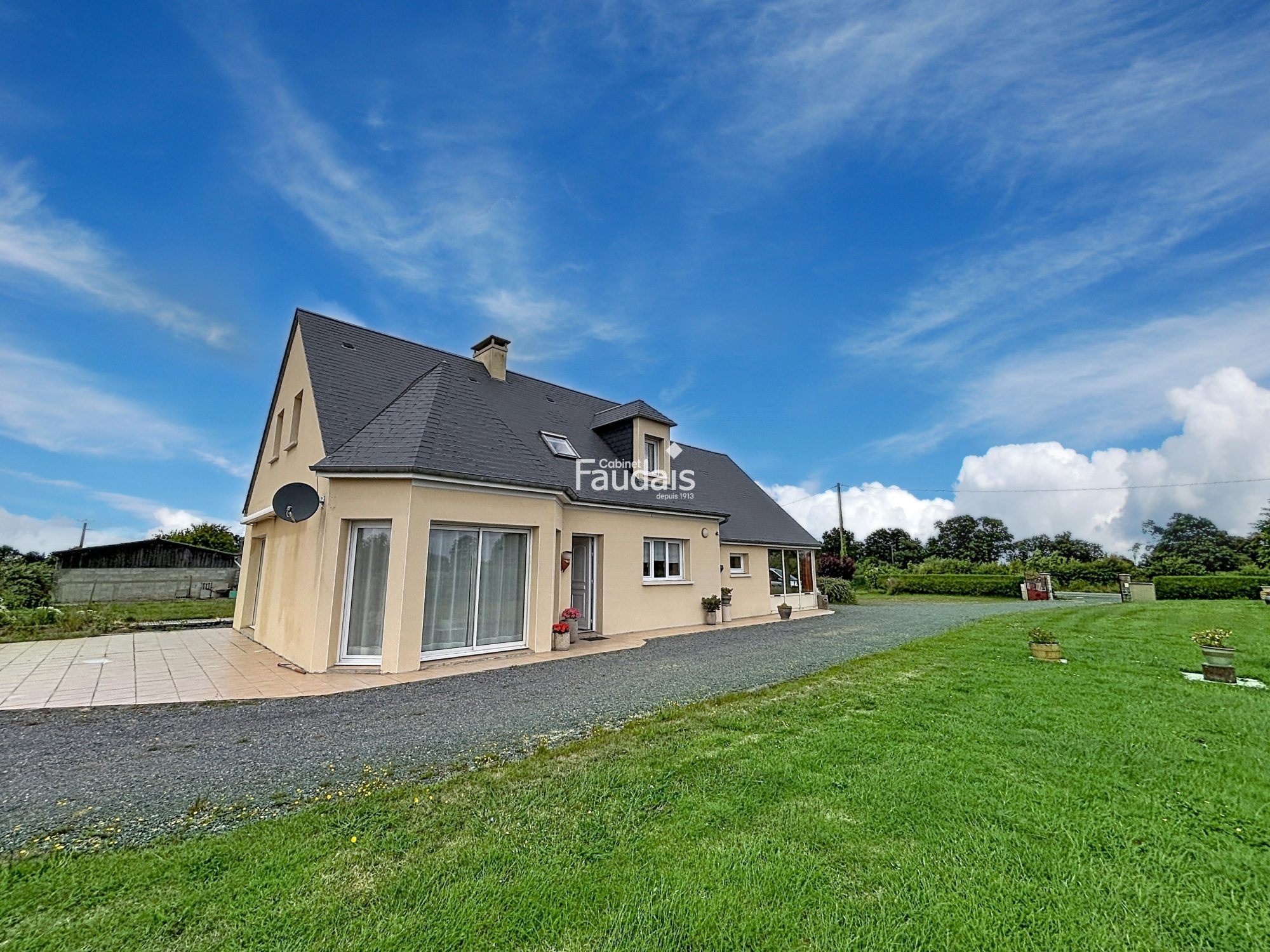 Maison 7 pièces 155 m² · à St Andre de Bohon · 155 m² · 270 500 €