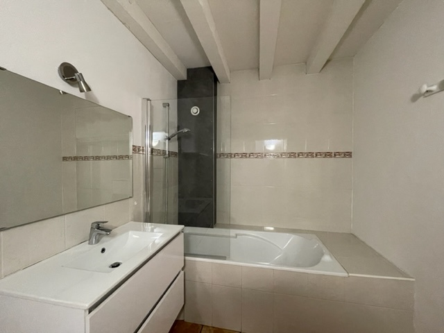 Appartement – Saint-Jean-Pied-de-Port, Larroinea - Plus