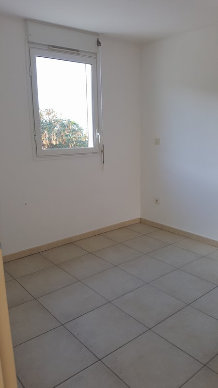 Appartement – ST DENIS REUNION DROM - Vue 3