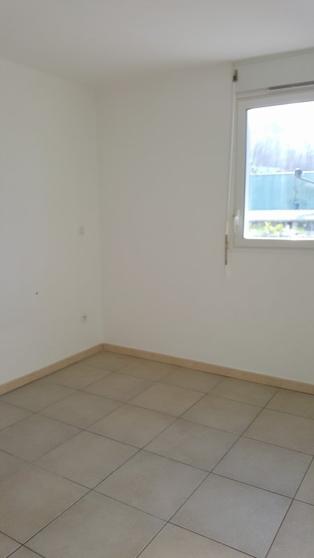 Appartement – ST DENIS REUNION DROM - Vue 4