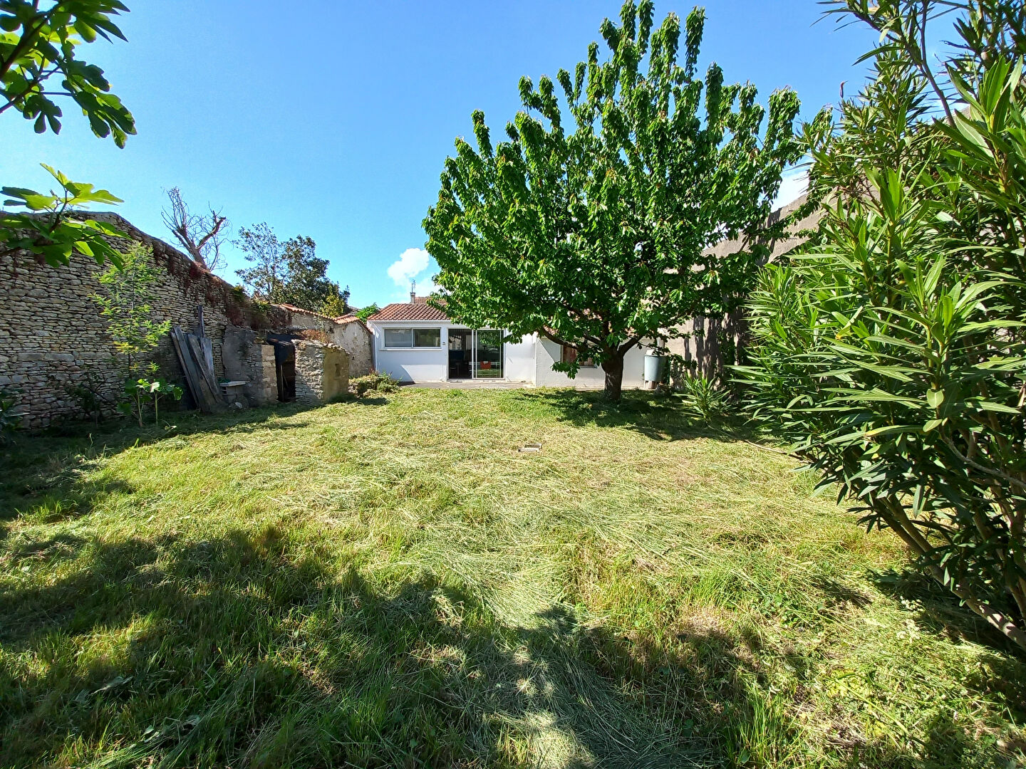 Maison 3 pièces 144 m² · à St Georges D Oleron · 144 m² · 252 600 €