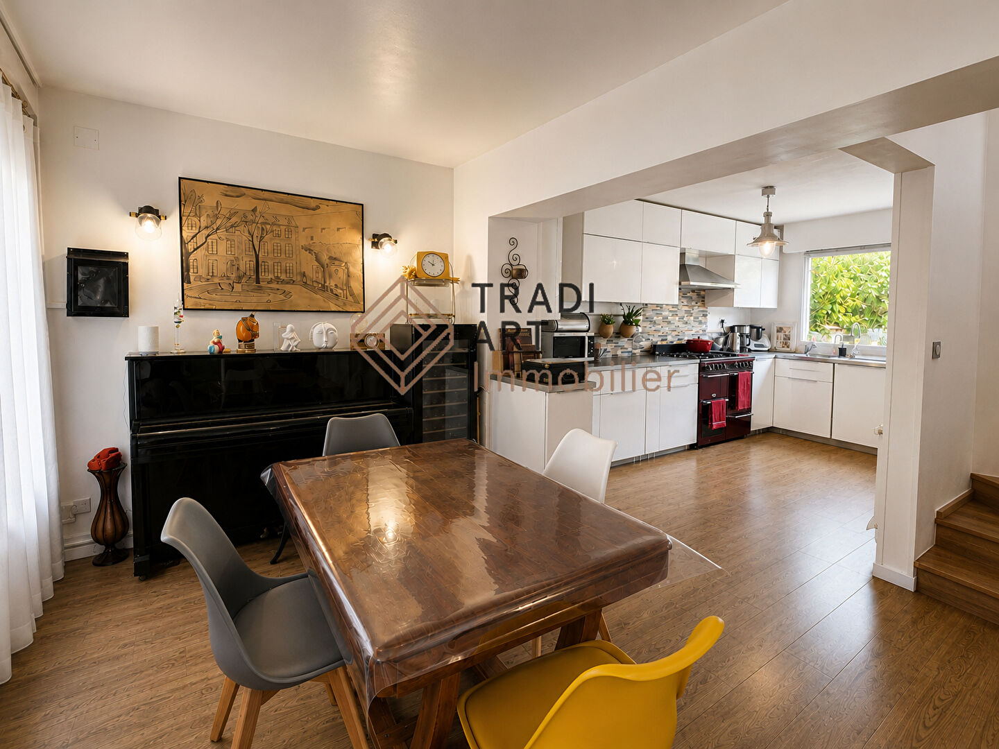 Maison 4 pièces 83 m² · à Ste Genevieve des Bois · 83 m² · 315 000 €