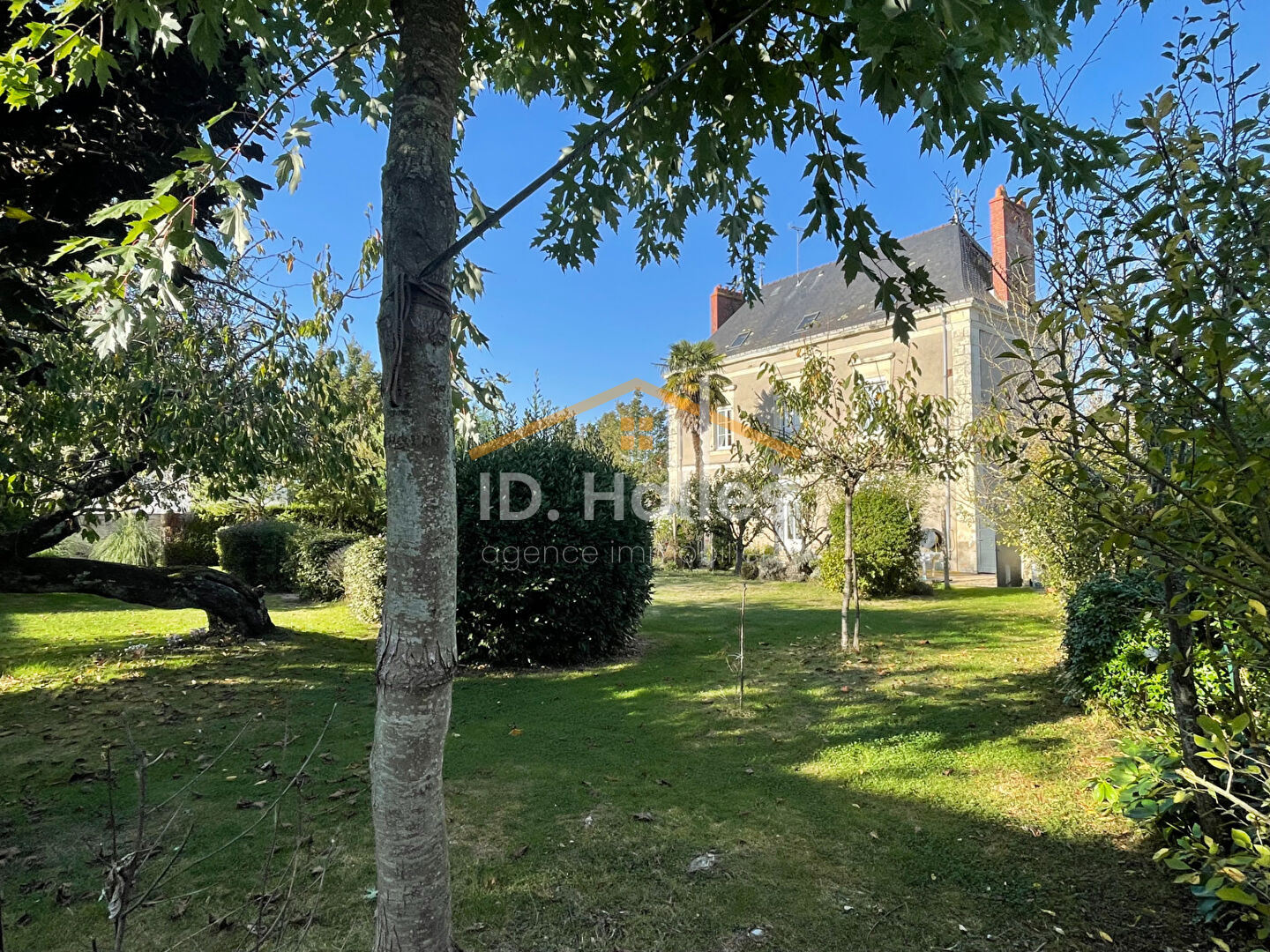 Maison 8 pièces 226 m² · à Renaze · 226 m² · 219 000 €