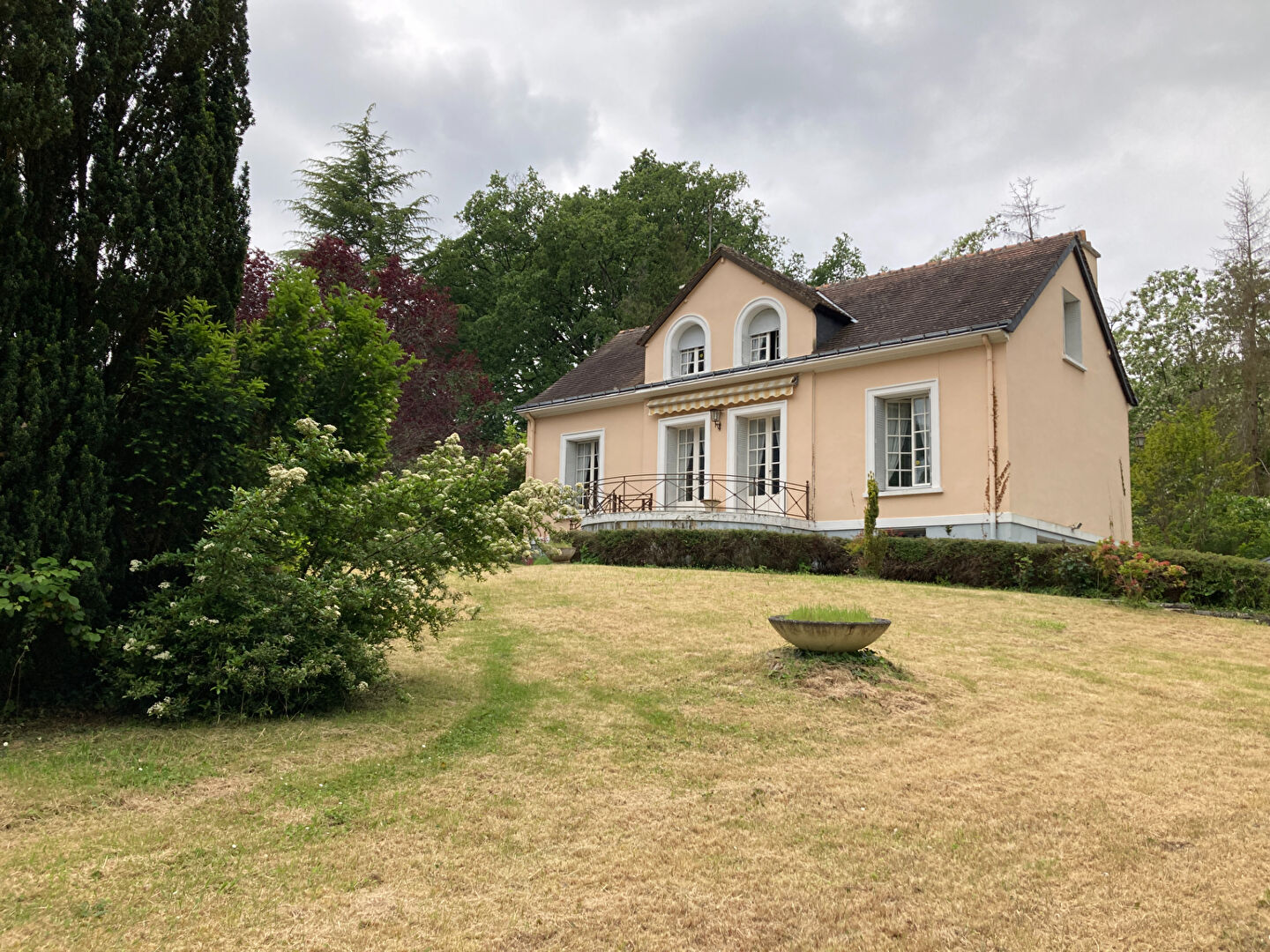 Maison 8 pièces 141 m² · à Cangey · 141 m² · 330 000 €