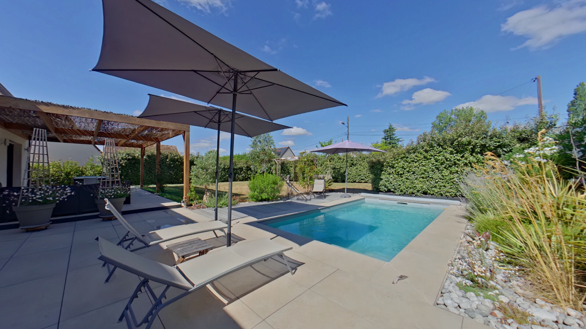 Maison 8 pièces 136 m² · à Cerelles · 136 m² · 485 000 €