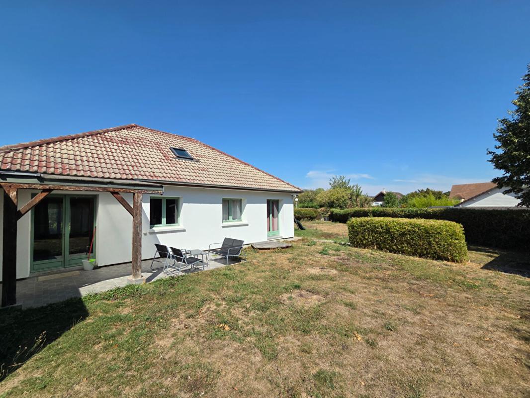 Maison 5 pièces 122 m² · à Ecquevilly · 122 m² · 416 000 €