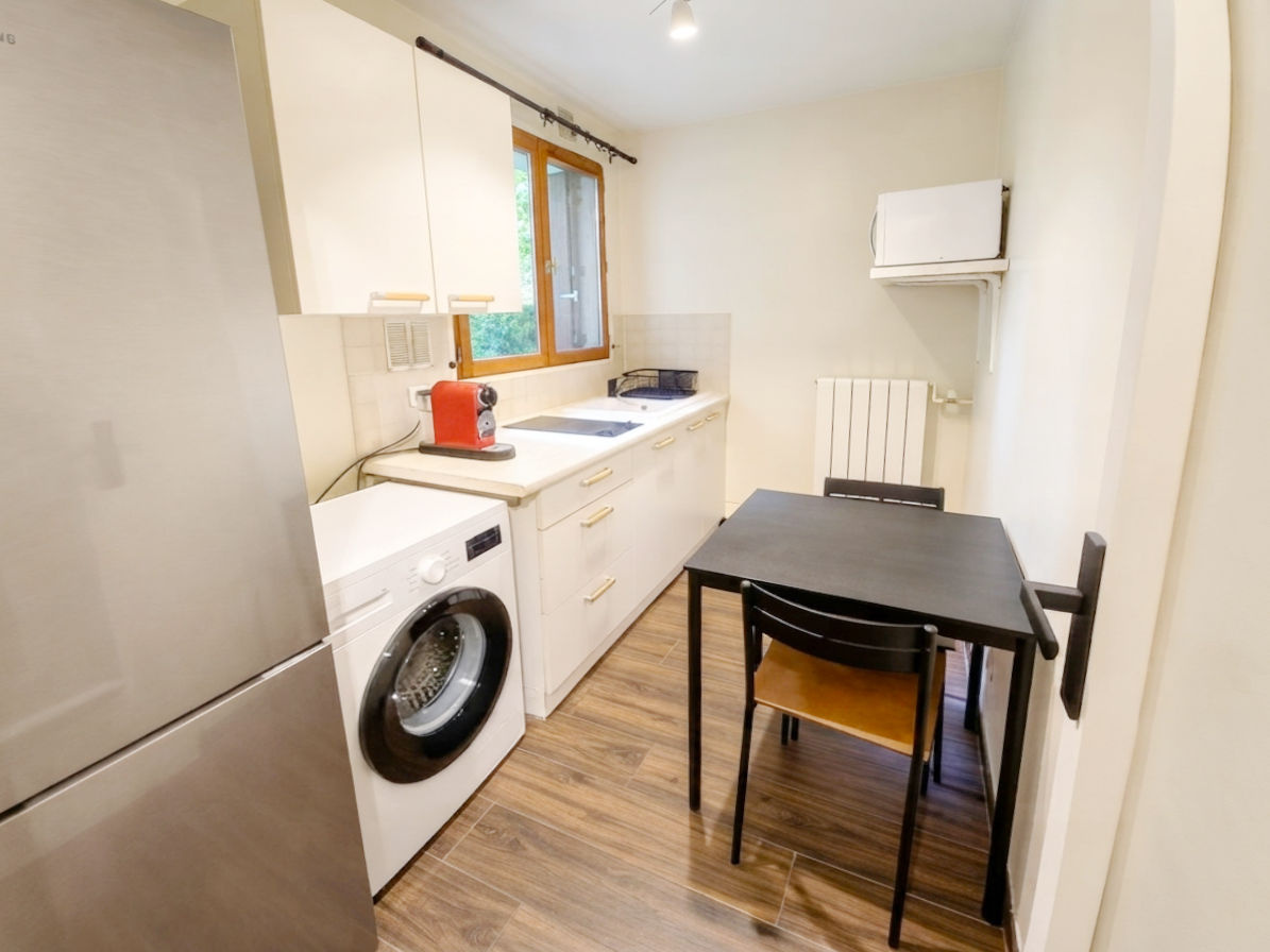 Appartement – CRETEIL VAL-DE-MARNE ILE-DE-FRANCE - Vue 4