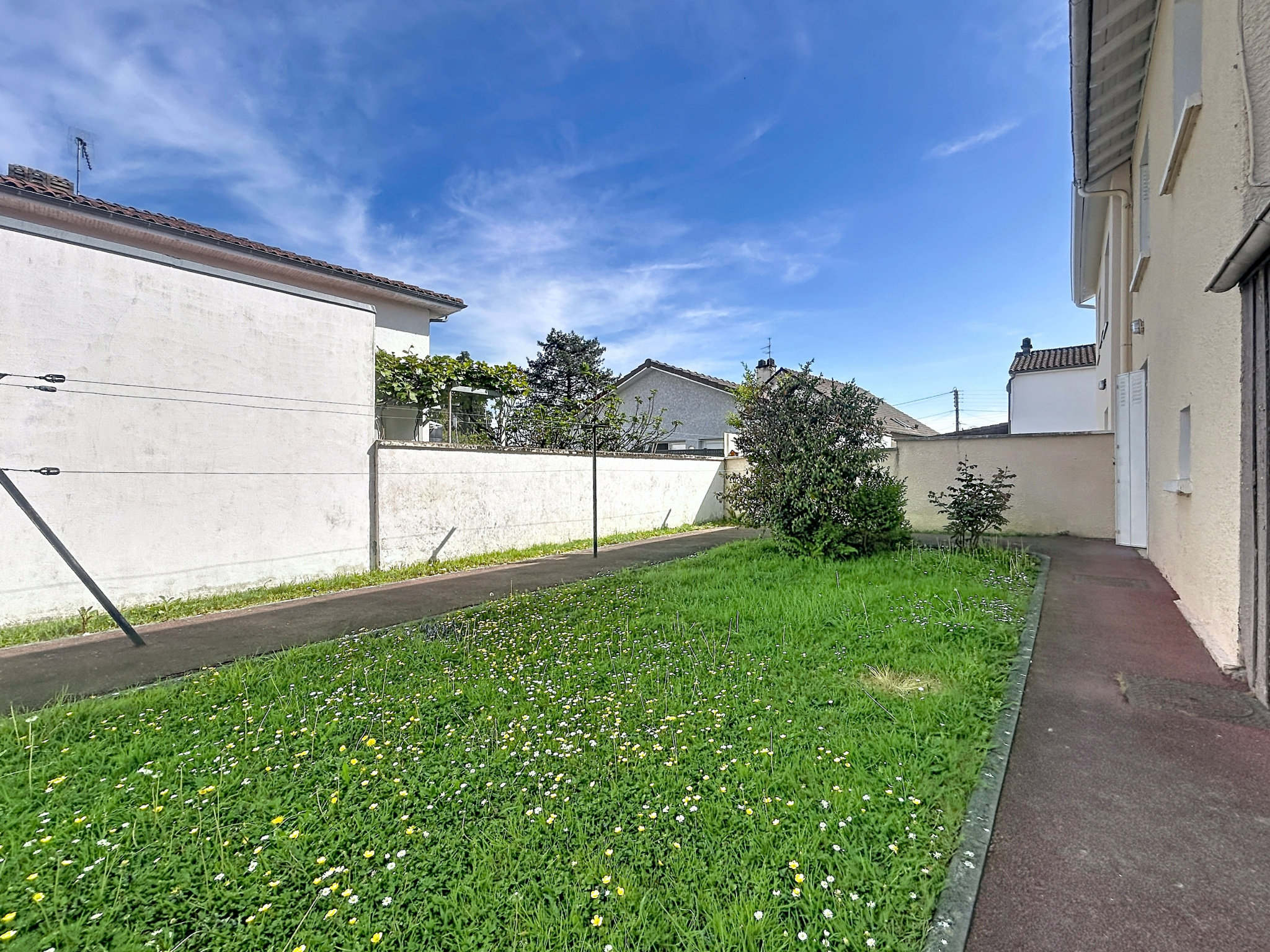 Maison – PAU PYRENEES-ATLANTIQUES NOUVELLE-AQUITAINE - Vue 4