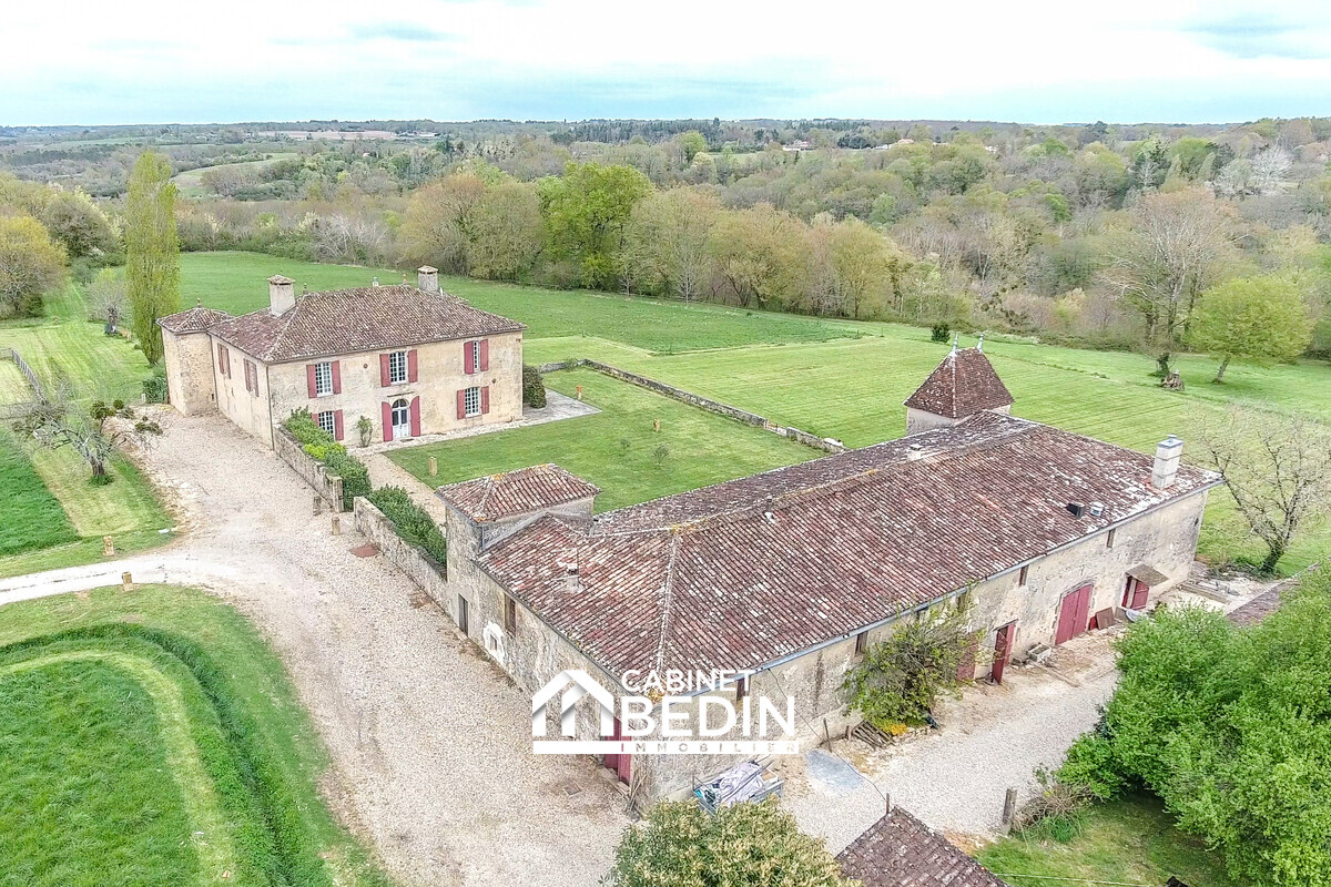 Maison 20 pièces 855 m² · à St Come · 855 m² · 2 299 000 €