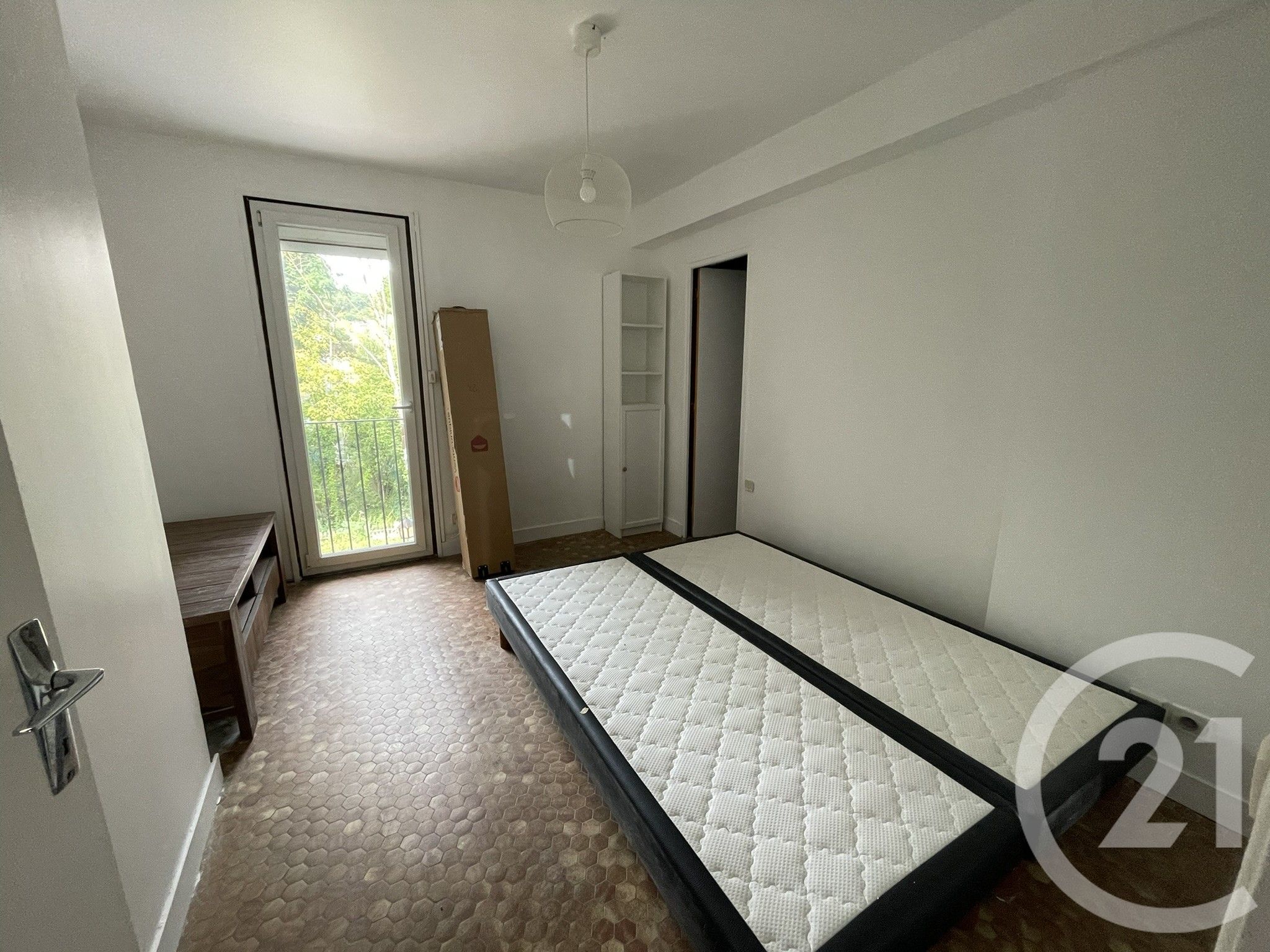 Maison – RHODON YVELINES ILE-DE-FRANCE - Plus