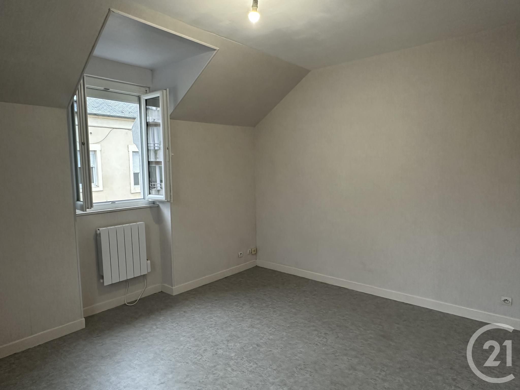 Maison – FOURCHAMBAULT NIEVRE BOURGOGNE-FRANCHE-COMTÉ - Vue 5