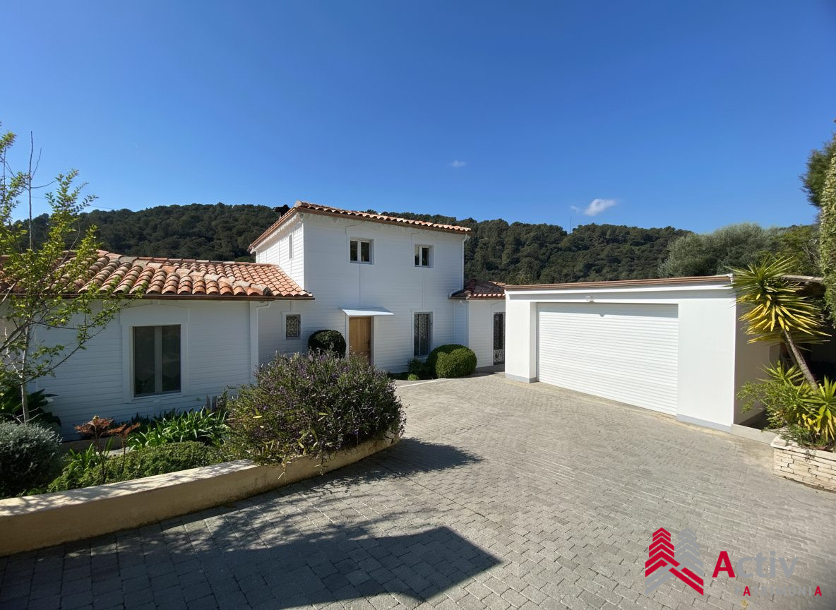 Maison 5 pièces 145 m² · à Vence · 145 m² · 890 000 €