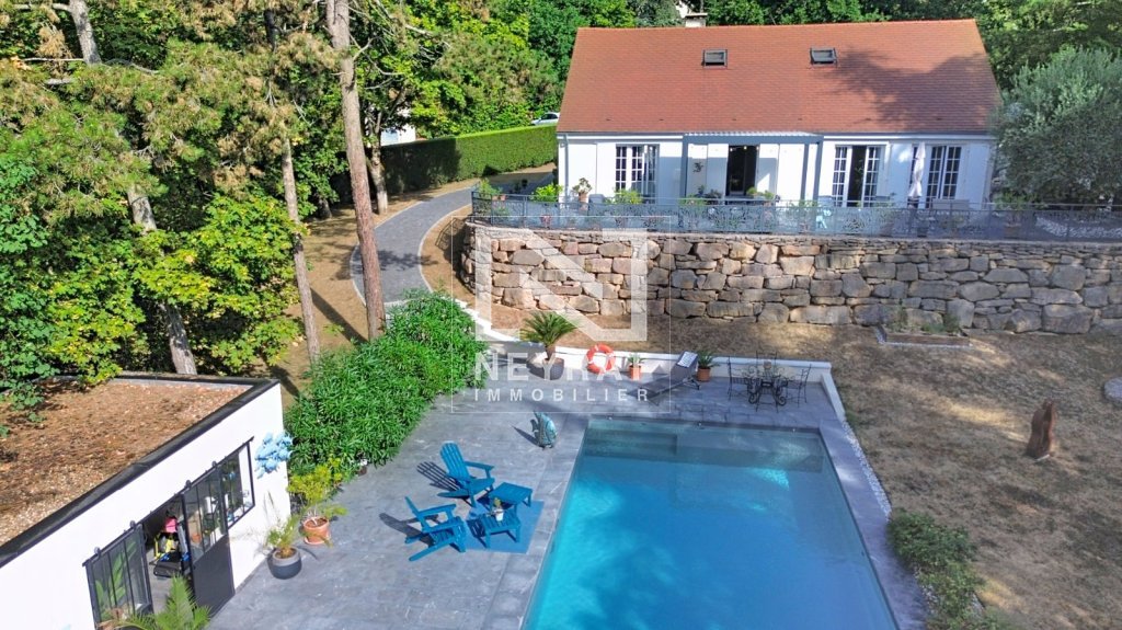 Maison 7 pièces 200 m² · à Givry · 200 m² · 525 000 €