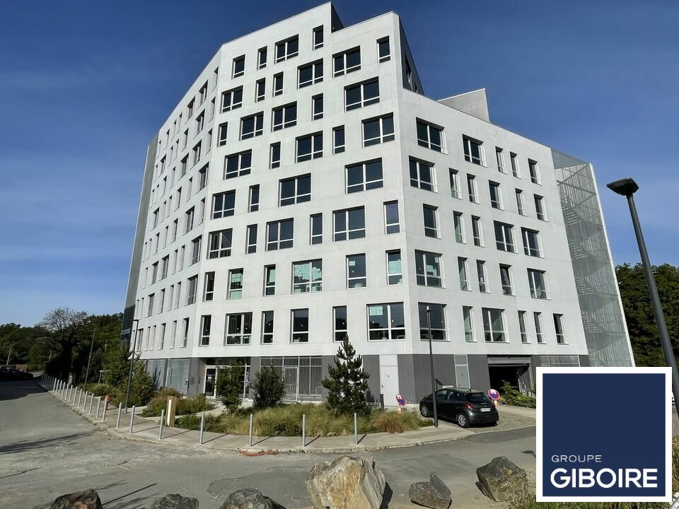 Local commercial 4411 m² · à Saint-Herblain · 4 411 m² · 53 298 €/mois