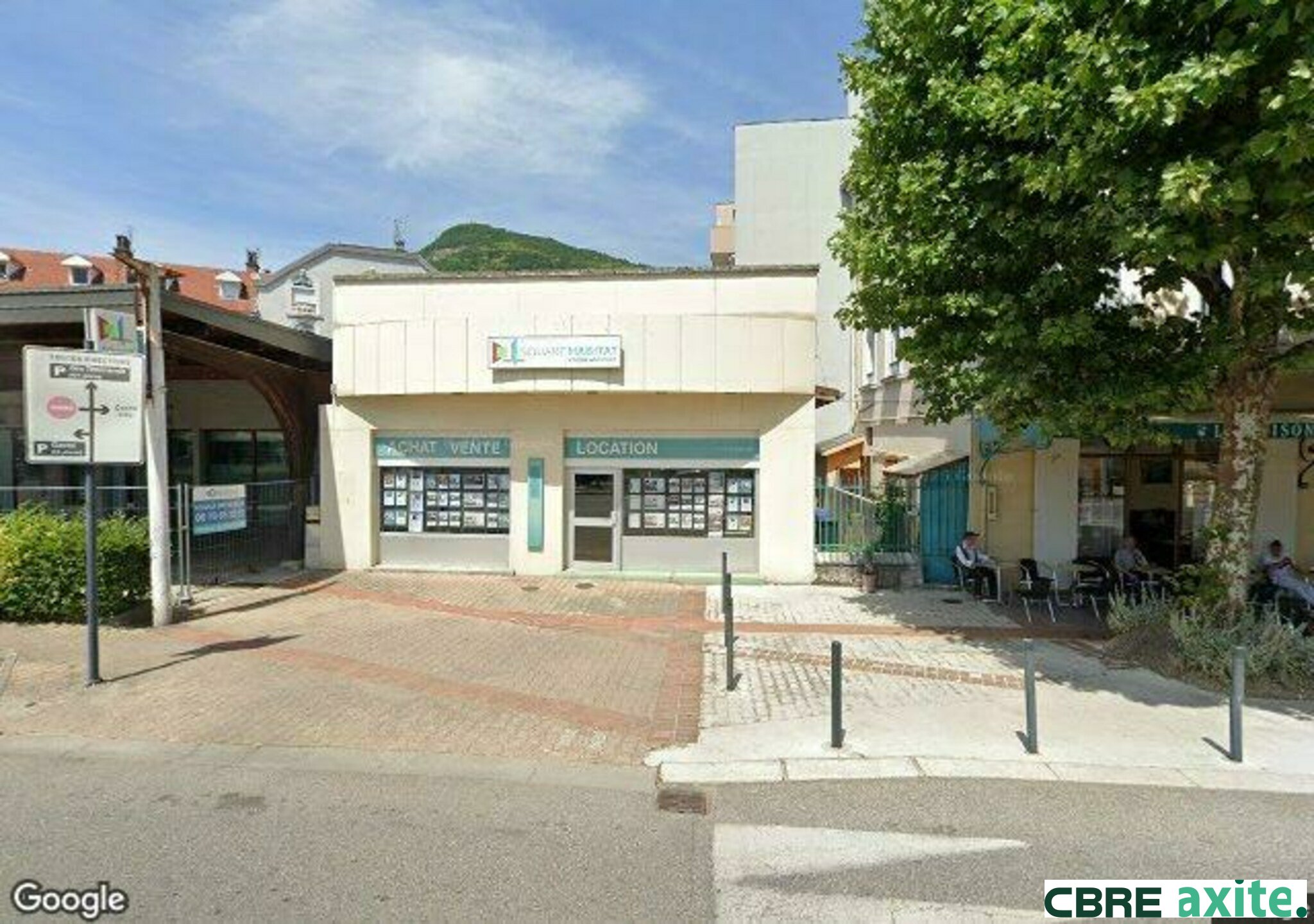 Local commercial 146 m² · à Voiron · 146 m² · 2 000 €/mois