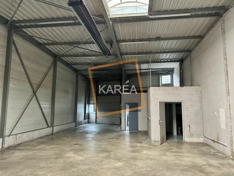 Local commercial 151 m² · à Chessy · 151 m² · 1 654 €/mois