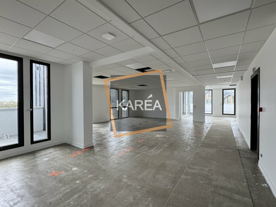 Local commercial 141 m² · à Serris · 141 m² · 3 831 €/mois