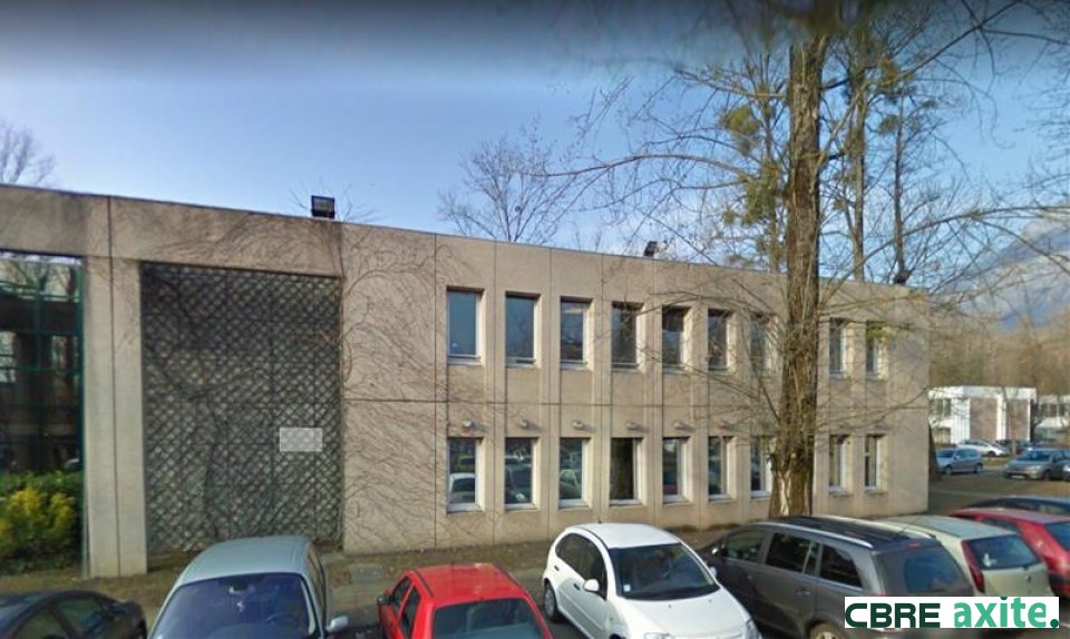 Local commercial 750 m² · à Meylan · 750 m² · 8 625 €/mois