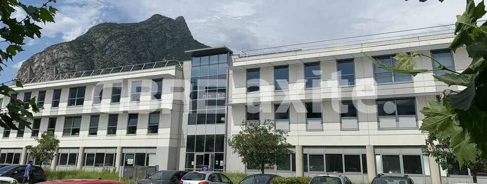 Local commercial 2808 m² · à Grenoble · 2 808 m² · 41 655 €/mois