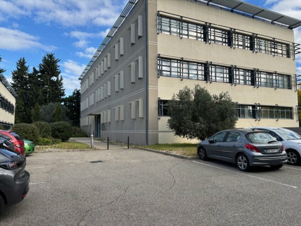 Local commercial 208 m² · à Avignon · 208 m² · 3 103 €/mois
