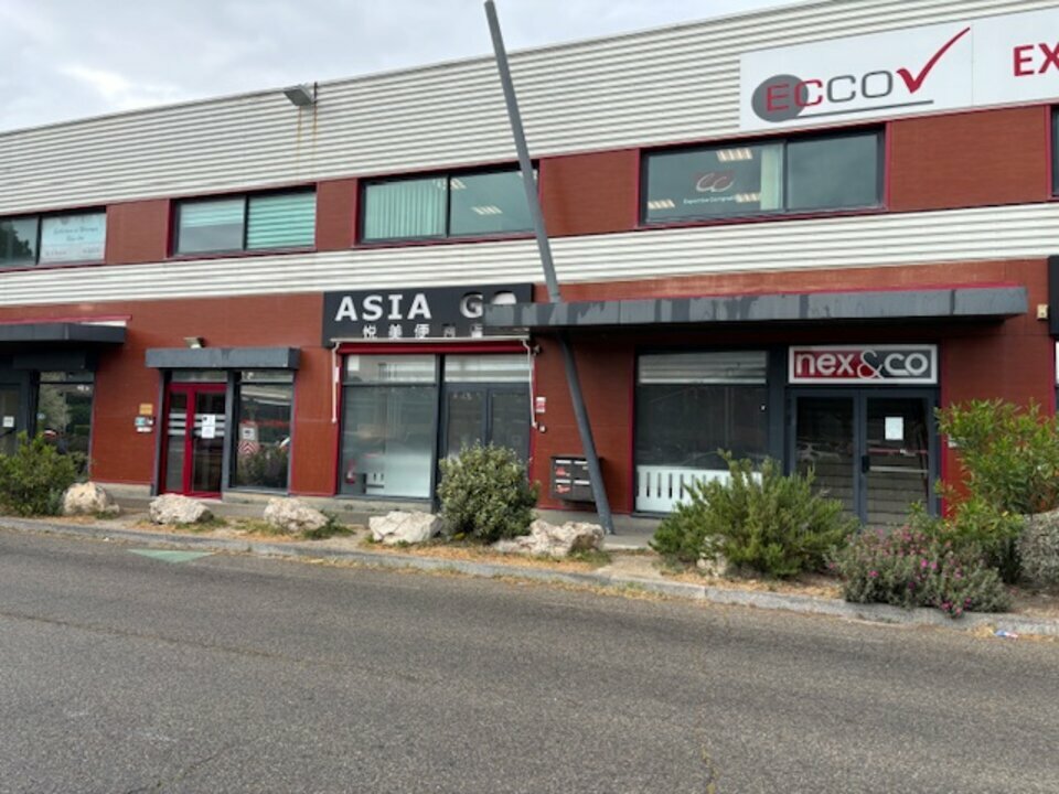Local commercial 190 m² · à Avignon · 190 m² · 2 296 €/mois