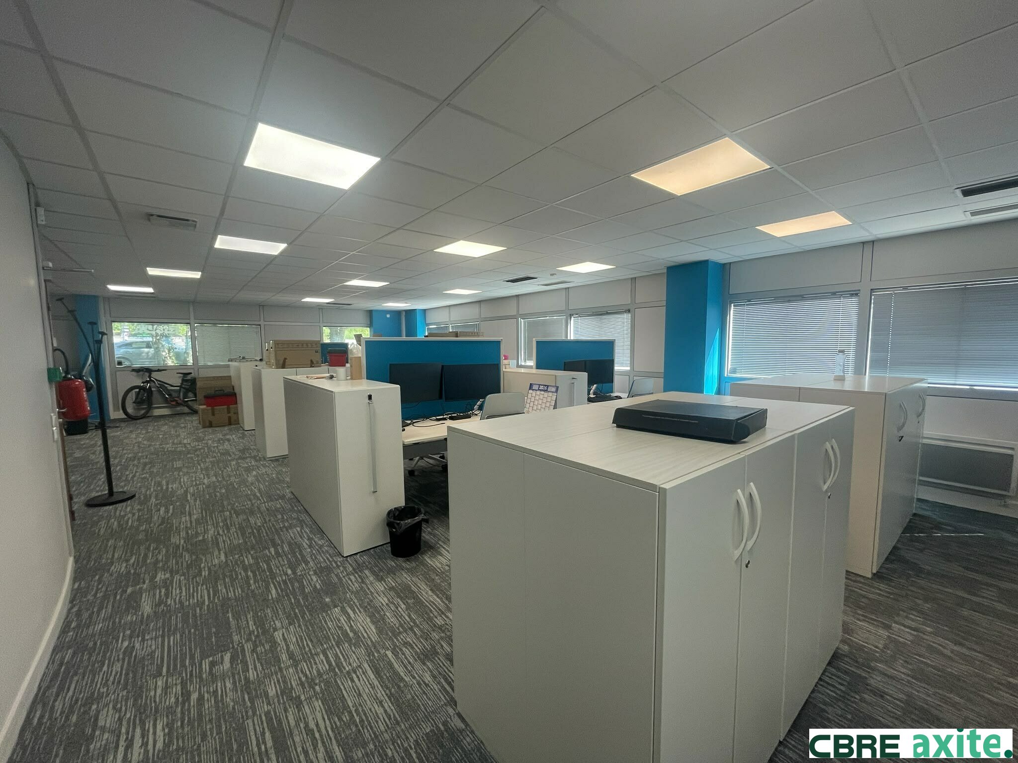 Local commercial 406 m² · à Meylan · 406 m² · 590 000 €